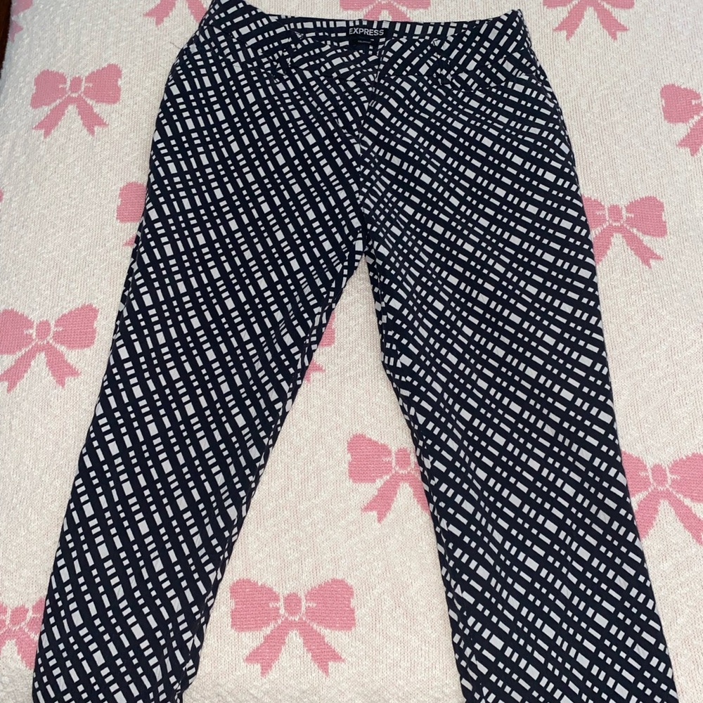 Black & White patterned pants